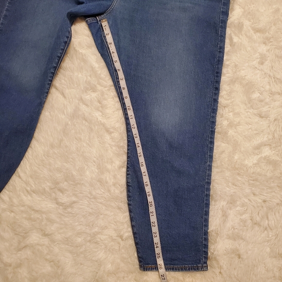 Levi's Wedgie Plus Size Skinny Ankle Jeans Size 22W - Picture 15 of 16